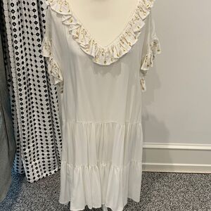 NWT    XS.  White & Gold V-Neck Kaftan Midi Dress